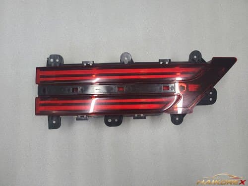 Задний комбинированный фонарь Genesis GV70 LED 3-контактный водительской стороны 92403AR000