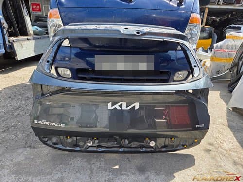 Задняя дверь (люк багажника) Sportage HEV NQ5KH 72800P1000 электрическая, класс B (с вмятинами)