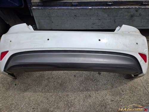 Накладка заднего бампера YF Sonata Hybrid с подкладкой 866114R000 866104R100 866904R00 (4 отверстия под датчики)