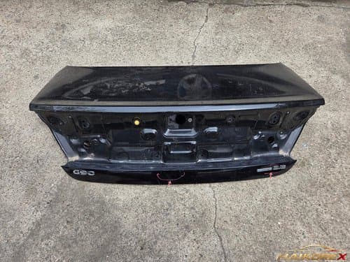 Крышка багажника Genesis G90 69200T4000 C-класс (вмятины, деформация)