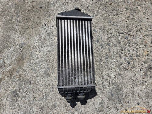 Радиатор-интеркулер K3 282702A79X 282712A740