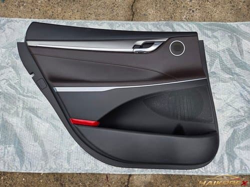 Накладка двери (задняя дверь) - водительская сторона Hyundai Grandeur IG