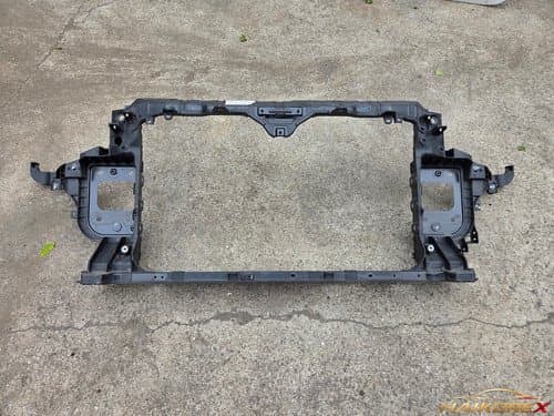 Панель поддержки радиатора модуля переднего бампера Hyundai Sonata DN8 64101L1000