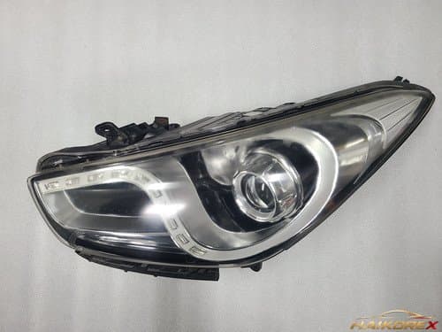 Фара передняя левая Hyundai i40 10-контактная 921013Z160 13-14