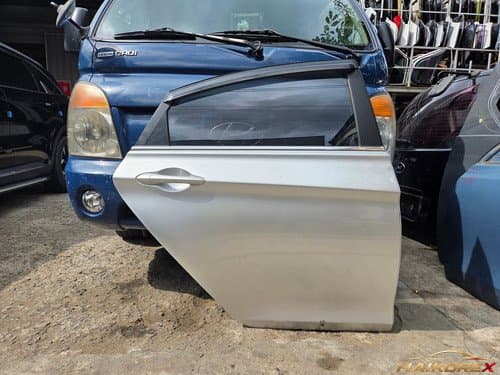 Дверь задняя правая Hyundai Sonata YF