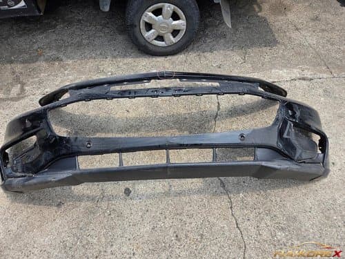 Крышка переднего бампера Chevrolet Malibu All New с датчиками (6 отверстий) 23393567 84244027, класс C (царапины, потертости, сколы)