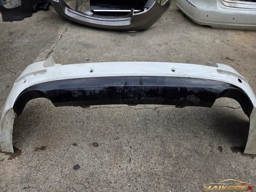 Накладка заднего бампера Hyundai i40 866113Z150 (5дв хэтчбек, под 4 датчика парковки)