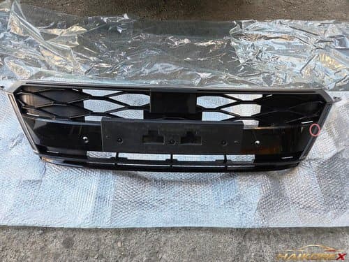 Решетка радиатора Hyundai Sonata DN8 863A0L1500 863A0L1540 + 2 молдинга (класс B, царапины)