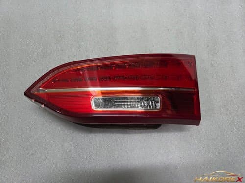 Фонарь задний комбинированный LED 4-контактный (правый, люк) Hyundai Santa Fe DM 924062W100 класс B (с трещиной)