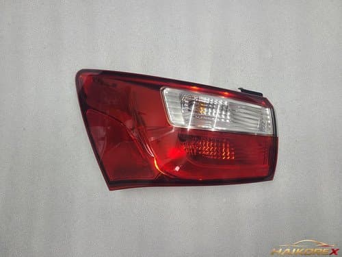Задний фонарь в сборе (комбинированный) для Hyundai i30 (All New Pride) 4-дверный, водительская сторона