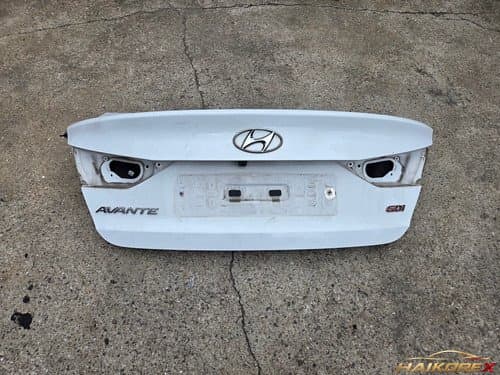 Крышка багажника Elantra AD 69200F2040 15-18