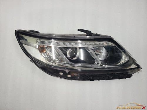 Фара передняя правая Hyundai New Sorento R, галогеновая, 9-контактная, номер 921022P500, B-класс (с признаками использования)