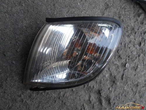 Указатель поворота передний левый Hyundai Starex (923014A500)