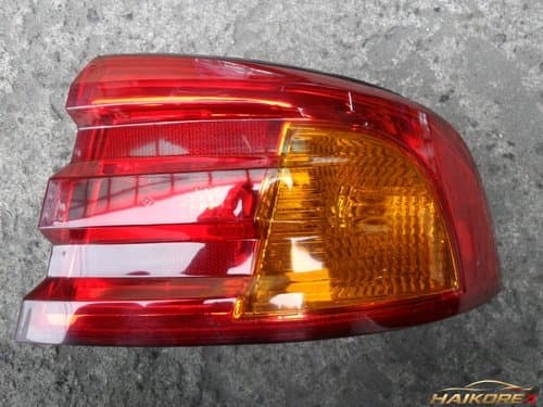 Задний фонарь Optima комбинированный правый (желтый) 924213C000