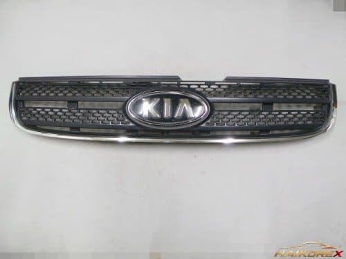Решётка радиатора Sportage 863501F040 новая 06-07