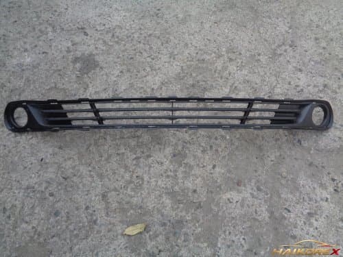 Нижняя решетка радиатора бампера (фронт-фасция) Renault SM5 New 8718552001