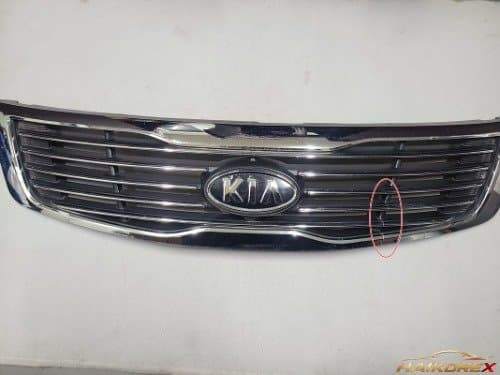 Решетка радиатора Hyundai Rohens Innovation 863502G500 C-класс (трещина)