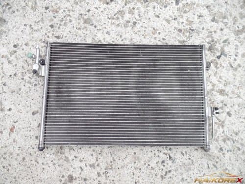 Конденсор кондиционера Hyundai Terracan 97660H1000