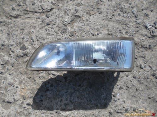 Фара передняя (головной свет) средний тип - водительская сторона Grace Light 9210143300