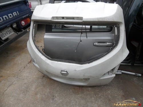 Крышка багажника (дверь-бэкдор) Nissan Murano 2 поколения Z251