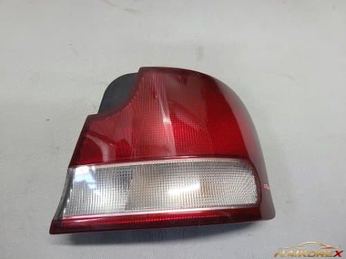 Задний фонарь New Elantra комбинированный правый 9240228500 класс B (трещина)