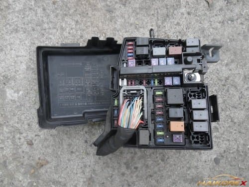 Блок предохранителей K5 912012T010 подкапотный