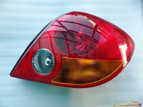 Фонарь задний в сборе (комбинированный) Hyundai Tuscani, правый (пассажирский) 924022C000