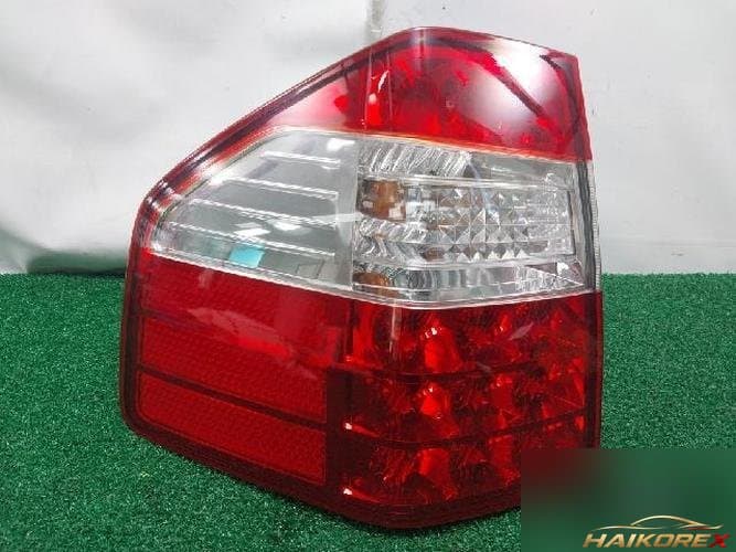 Kia Mohave 2011 — комбинированный задний фонарь левый (водительский) 92401 2J1