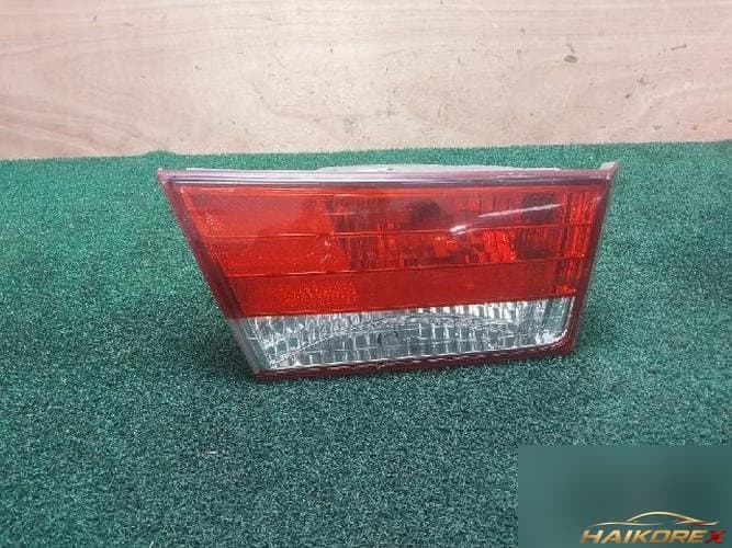 Hyundai Sonata 2006 — накладка задней двери левая 92403-3K0