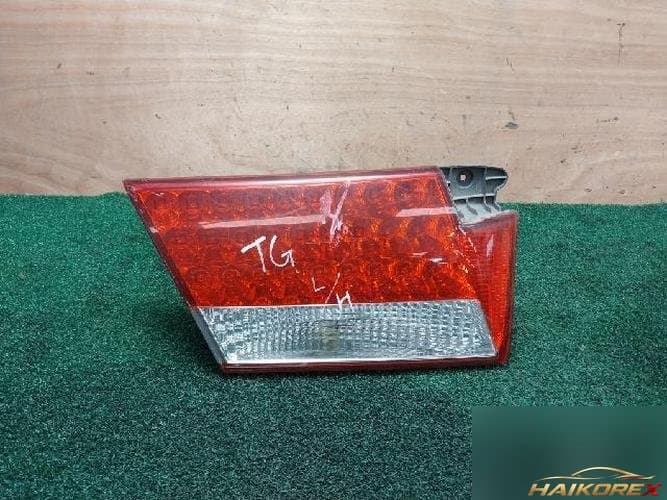 Hyundai Grandeur 2006 — накладка багажника левая 92403-3L0