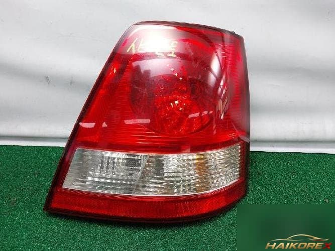 Kia Sorento 2004 — комбинированный задний фонарь правый