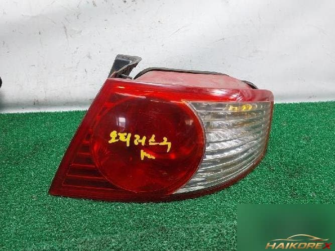 Kia Opirus 2005 — фонарь задний комбинированный правый (со стороны пассажира)