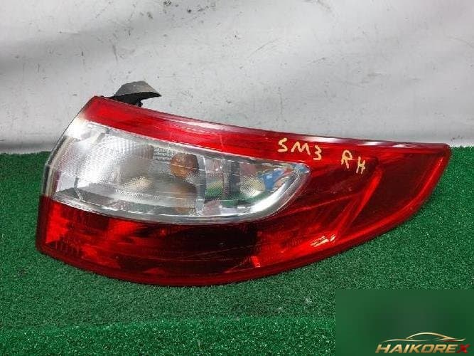 Renault SM3 2013 — комбинированный фонарь задний правый 265500016R