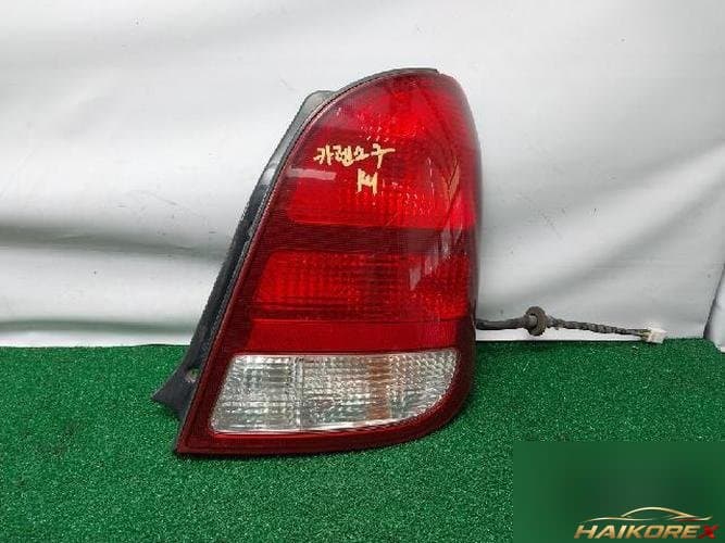 Kia Carens 2002 — фонарь задний комбинированный правый