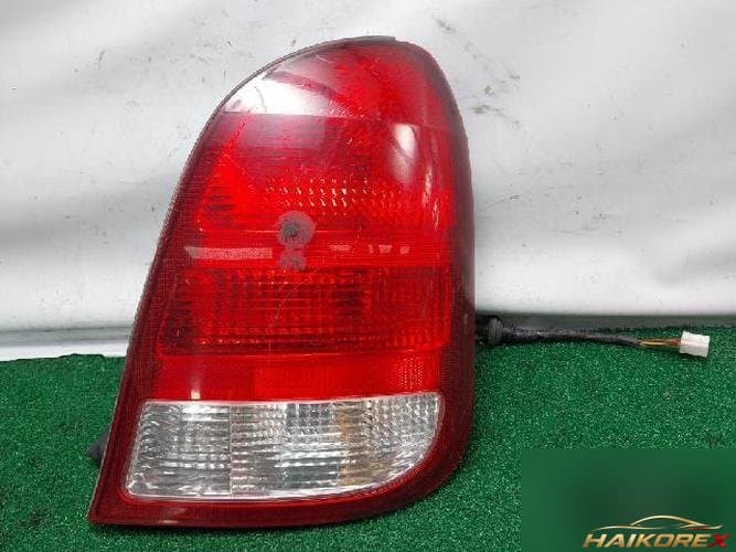 Kia Carens 2000 — фонарь задний комбинированный правый (пассажирский)
