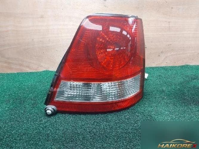Kia Sorento 2003 — задний комбинированный фонарь правый
