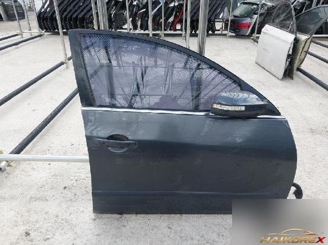 Nissan Altima 2011 — дверь передняя правая