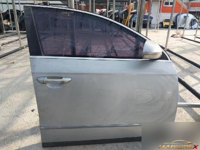 Volkswagen Passat 2007 — передняя дверь правая