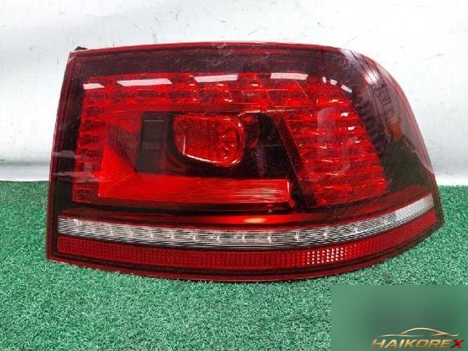 Volkswagen Phaeton 2013 — фонарь комбинированный задний правый 3D5945096J