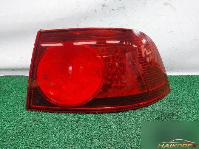 Volkswagen Phaeton 2009 — комбинированный задний фонарь правый 3D0945096F