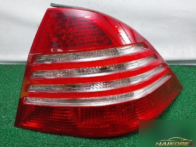 Mercedes-Benz S-Class 2005 — фонарь задний комбинированный правый (пассажирский) A220 820 08 64