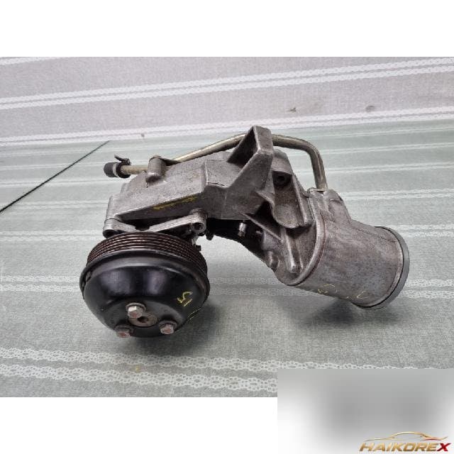 Mercedes-Benz S430 1993 — насос гидроусилителя