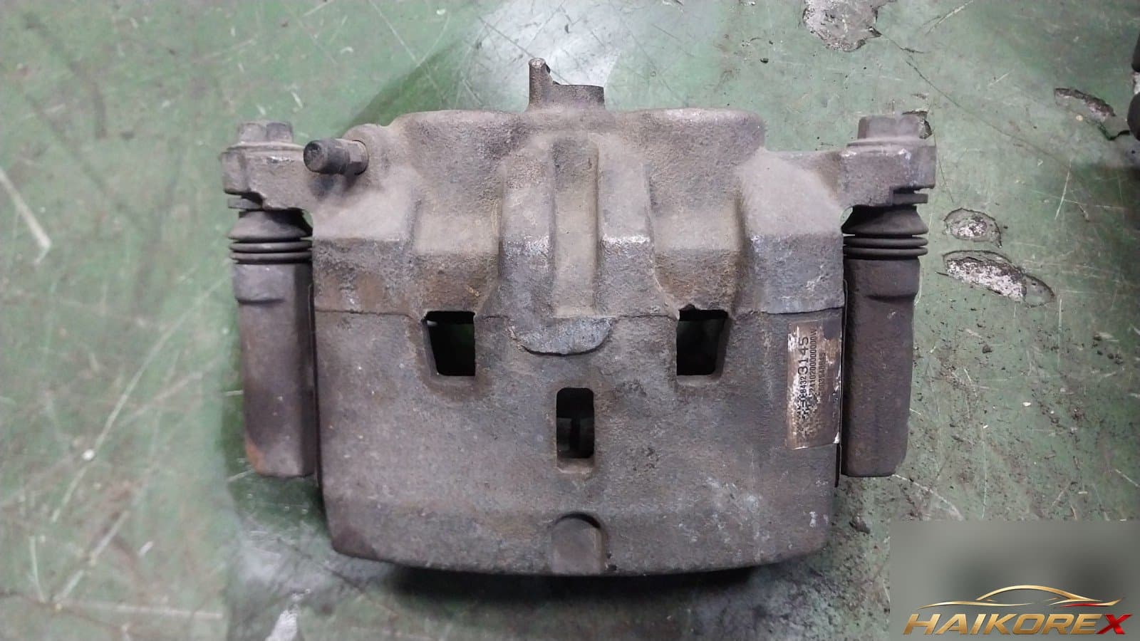 Cadillac  2019 — передний тормозной суппорт правый