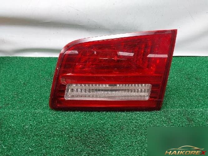 Kia Roche 2008 — задняя дверь триммер (багажника свет) 1