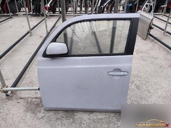 Toyota bB 2006 — дверь передняя левая