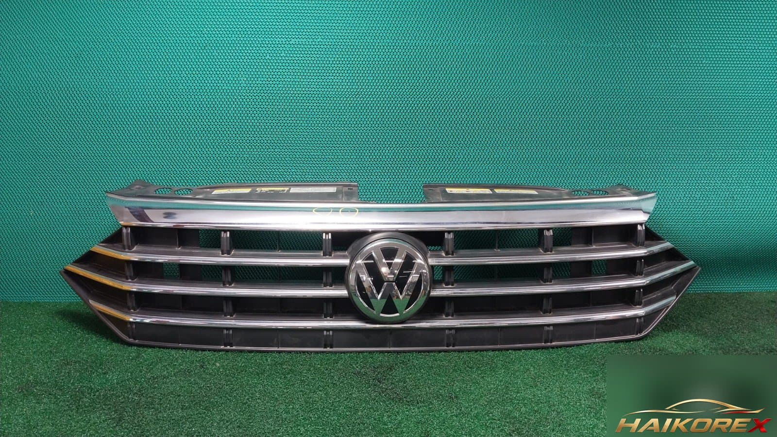 Volkswagen Jetta 2019 — радиаторная решетка
