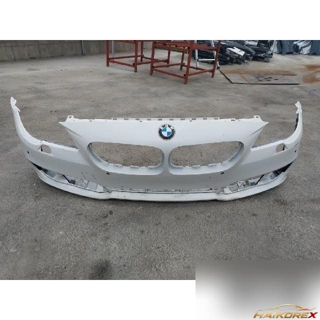 BMW 520d 2016 — передний бампер