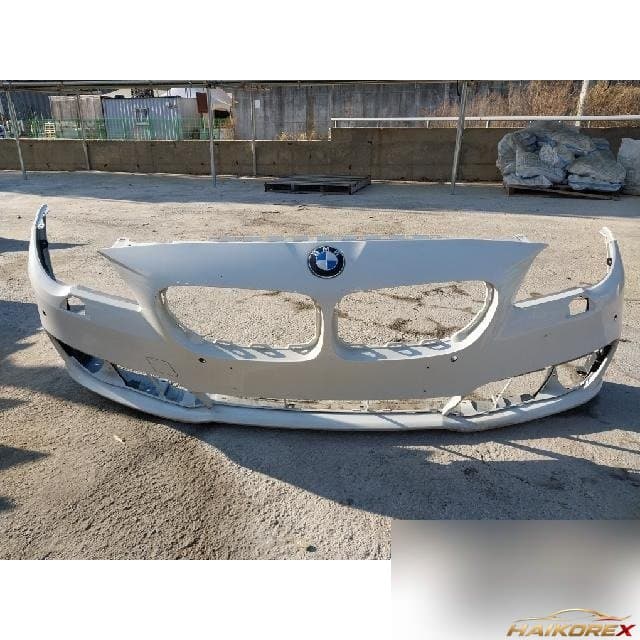 BMW 520d 2015 — передний бампер