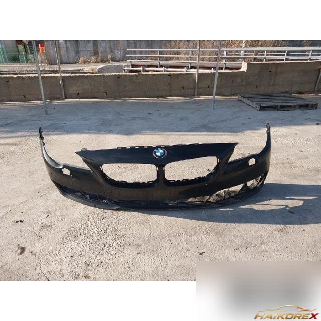 BMW 520d 2016 — передний бампер