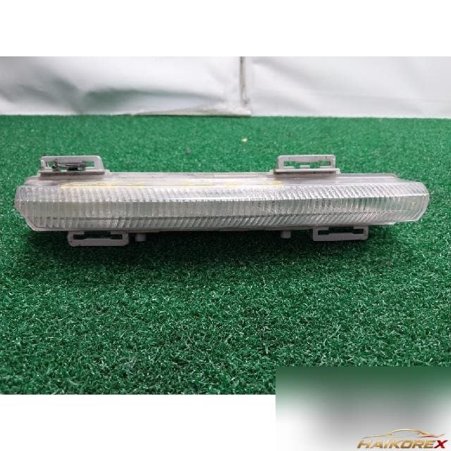 Mercedes-Benz C200 2012 — противотуманная фара левая A204 906 89 00
